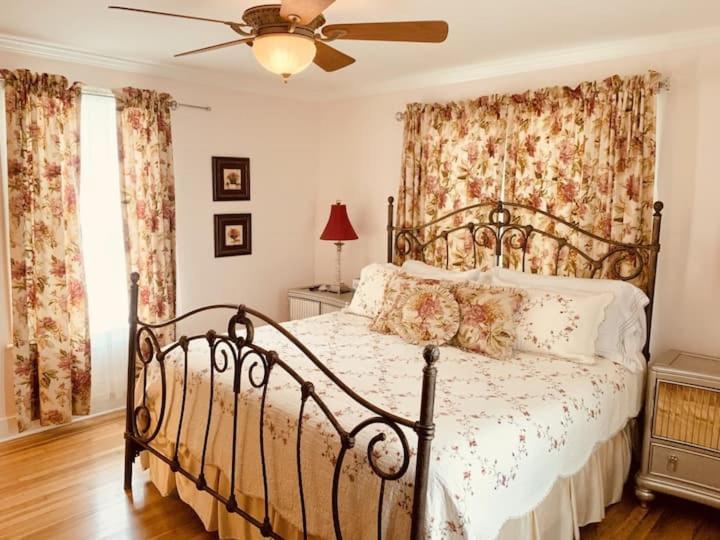 Emigrant'S Inn 弗雷德里克斯堡 外观 照片